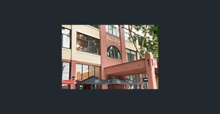 Amazing views over Albert Park - Photo 3