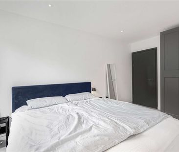 Spacious two bedroom, two bathroom apartment with private outside s... - Photo 6