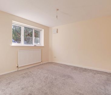 Milton Road, Harpenden, AL5 5LW - Photo 1