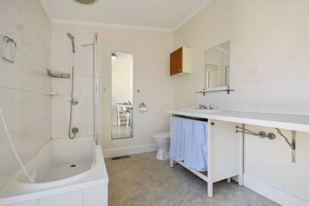 23 Queen Street, Reservoir VIC 3073 - Photo 4