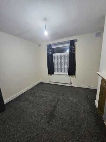 3 Bed Semi-Detached House, Whiston Road, M8 - Photo 4