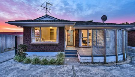 Brick and tile beauty! - Photo 3