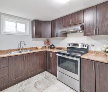 For Lease - 104 Coppard Avenue, Markham, Ontario - Photo 6