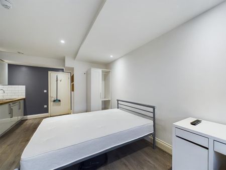 Studio to rent - Photo 4