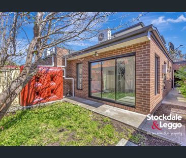 Peaceful, Private & Perfectly Positioned - Photo 6