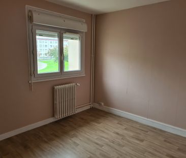 Location - Appartement T3 - 62 m² - Montbéliard - Photo 2