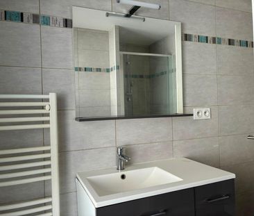 Location Appartement 3 pièces 66m² VALENCE 26000 - Photo 2
