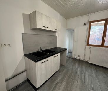 CHARMANTE MAISON AMIÉNOISE AVEC COURETTE - QUARTIER MONTIERES - Photo 4