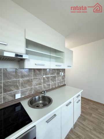Pronájem bytu 1+1 33 m² - Photo 2