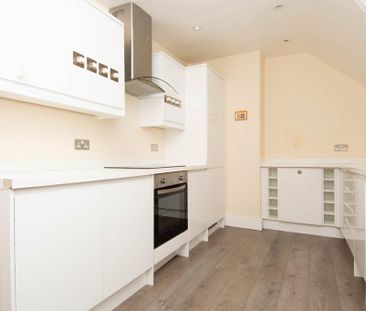 2 bedroom flat to rent - Photo 6