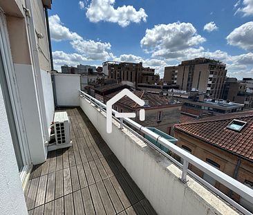 A louer: MATABIAU - Appartement duplex T2 bis 77 m2 avec terrasse. - Photo 1