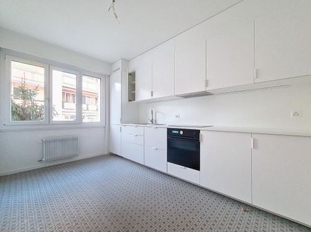 Sion, appartement de 5.5 pièces dans le quartier de St-Guérin avec place de parc - Photo 2