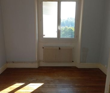 Appartement T3 dans très joli quartier situé à proximité d'un superma - Photo 2