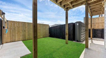 Spacious 6-Bedroom Townhouse for Rent in Manurewa – $900/Week - Photo 3