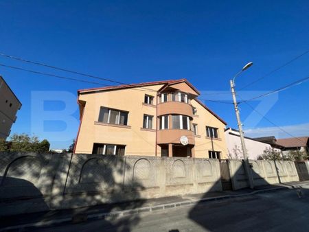 Vilă D + P + E + M de 600 mp utili, teren de 1.400 mp, Cata - Fotografie 3