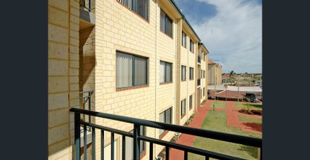 Lovely Furnished Apartment! - Photo 2