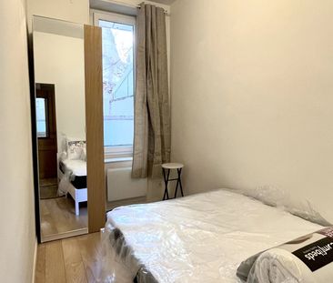 Location Appartement 2 pièces 25m² MARSEILLE 1er - Photo 5