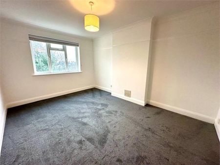 3 bedroom apartment to rent - Photo 2