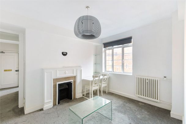 Latymer Court, Hammersmith, W6 flat to rent - Photo 1