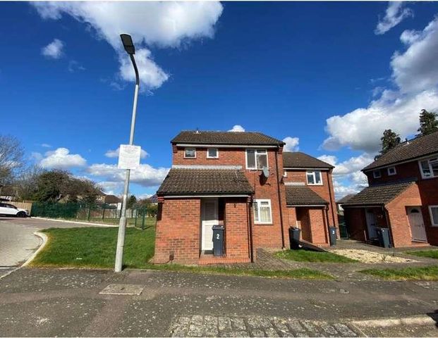 William Moulder Court, Chesham, HP5 - Photo 1