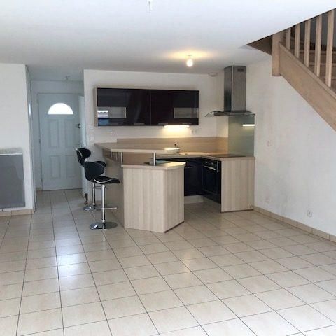 Appartement à louer - 3 pièces - 75 m² - Photo 1