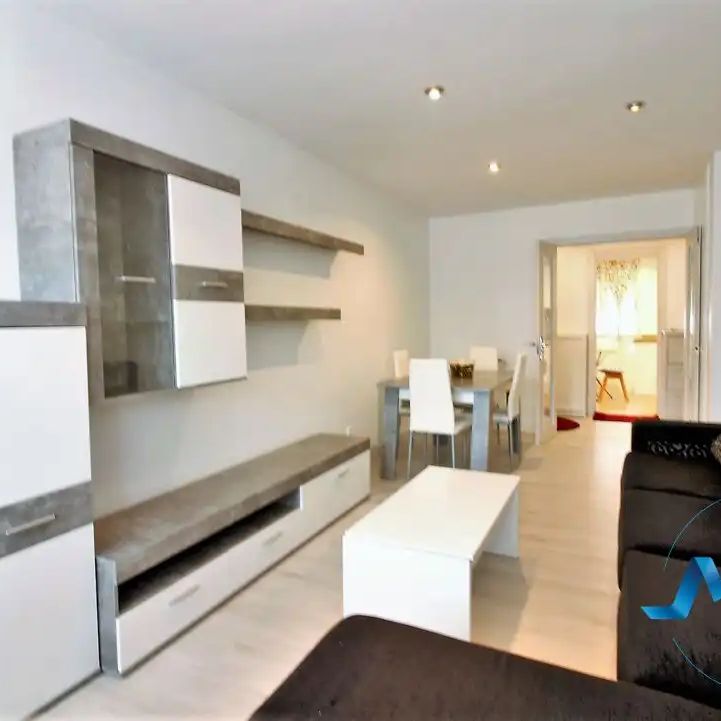 Piso de alquiler en Calle Ruiz Zorrilla, Castilla - Hermida - Photo 1