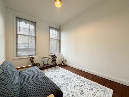 2 bedroom flat to rent - Photo 1