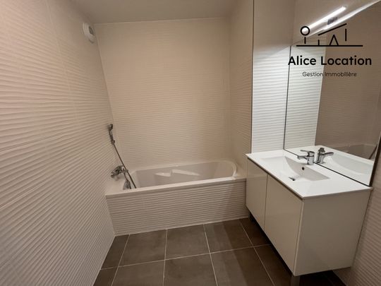 Location Appartement 2 pièces 43m² THONON LES BAINS 74200 - Photo 1