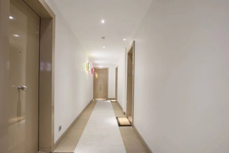 Rental Apartment Paris 8th - Photo 5