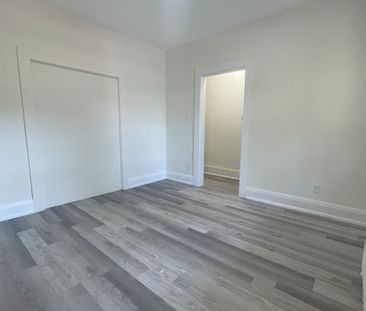 For Lease - 167 Barker Avenue Unit# Main, Toronto, Ontario - Photo 2