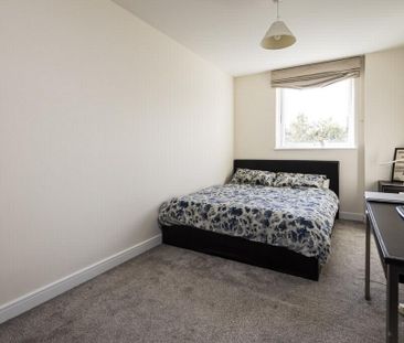 2 bedroom flat to rent - Photo 6