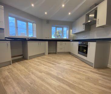 Buckingham Close, Thetford, Carbrooke - Photo 2