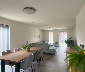 Ruime halfopen gezinswoning met 3 slaapkamers - Photo 6