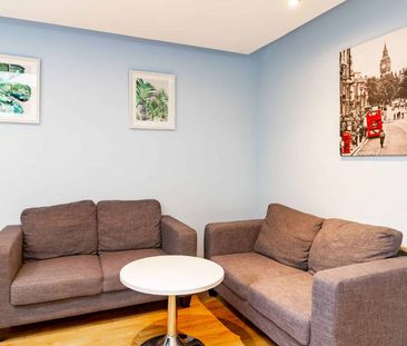 Silver Non-Ensuite Room - Photo 1