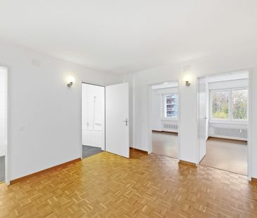 Grosszügiges Wohnen in ruhiger Umgebung - Photo 2