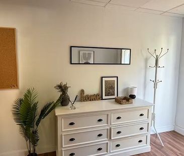 Calle de el Algabeño, Madrid, Community of Madrid 28043 - Photo 2