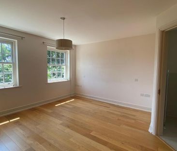5 bedroom detached house to rent - Photo 2