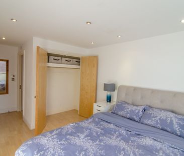 2 Bed Flat, Anchor House, SW18 - Photo 3