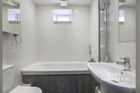 4 bedroom terraced house to rent - Photo 4