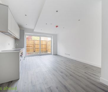 Portland Road, London, SE25 - Photo 1