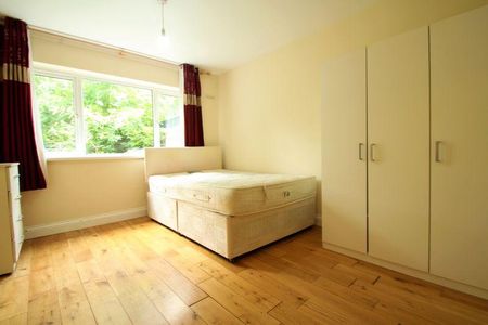 2 bedroom ground floor maisonette to rent - Photo 3