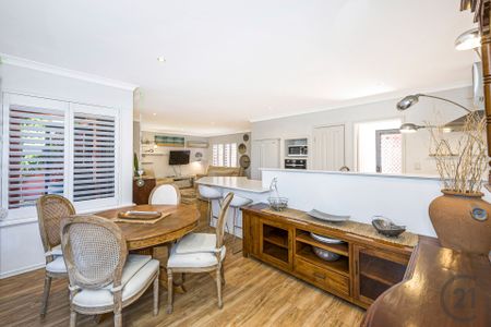 Stylish Coastal Townhouse in Exclusive Wannanup Location - Furnished or Part Furnished - Photo 3