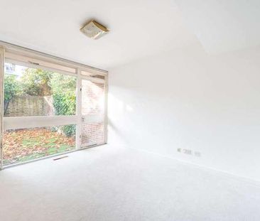 Woodsford Square, Holland, W14 - Photo 1