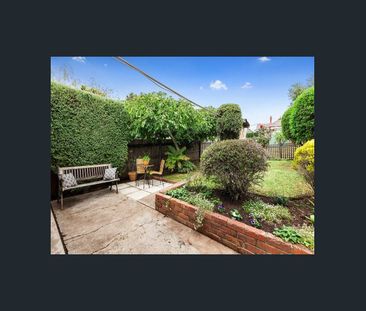 Elevated Edwardian Home - Photo 6