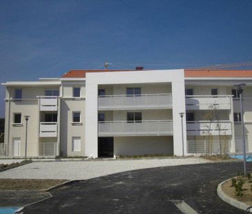 A louer T2 32 m² avec terrasse et garage 13600 La Ciotat - Photo 4