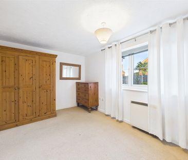 Hallen Close, Emersons Green, Bristol, BS16 - Photo 3
