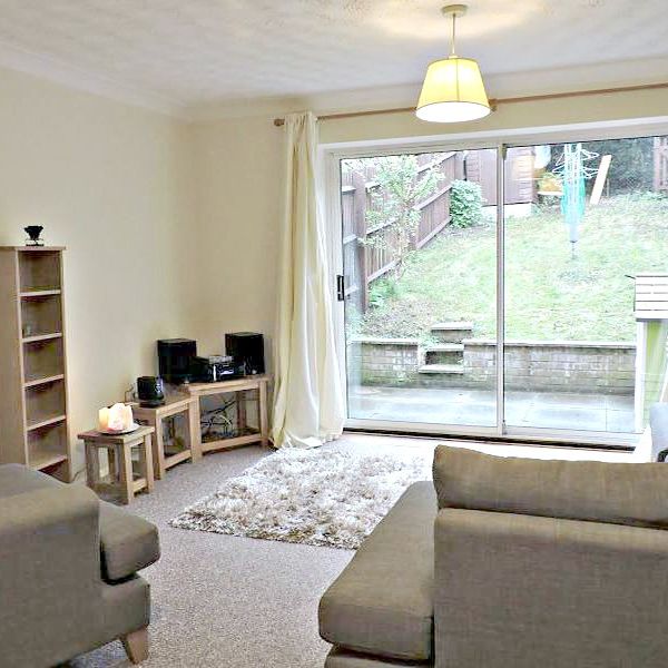 2 bedroom house to rent - Photo 1