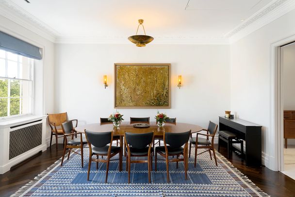 Six-bedroom townhouse with spa facilities in the heart of Belgravia - Photo 1