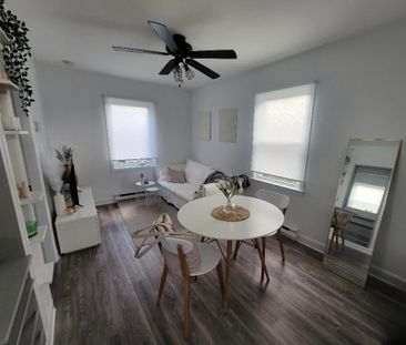 3-1/2 rénové libre des maintenant - Photo 3