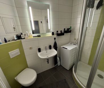 Gemütliche 2-Zimmerwohnung mit Dachterrasse in idealer Lage von Ste... - Photo 1